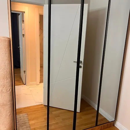 Muesluem Offenbach 아파트 *